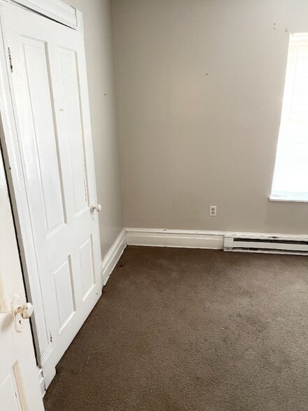 Building Photo - 1530 3rd Ave