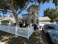 Building Photo - 1129 Hampton Ave