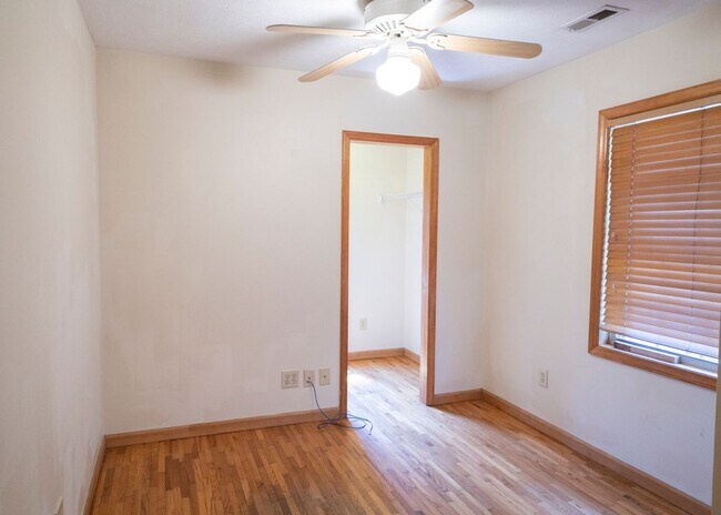 Building Photo - Spacious Home in Sugar Grove With Easy Access to Boone