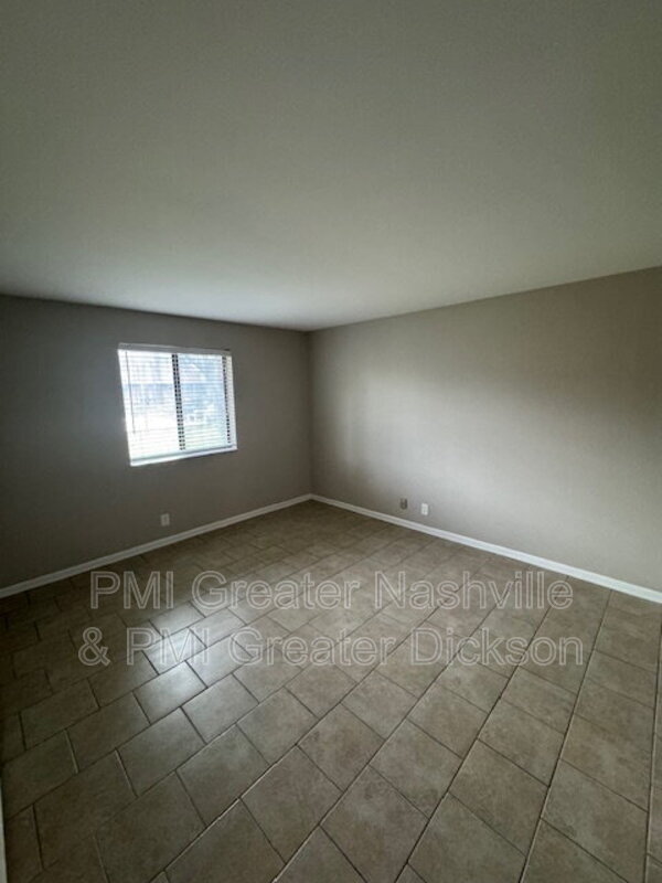 Building Photo - 2134 Fairfax Ave