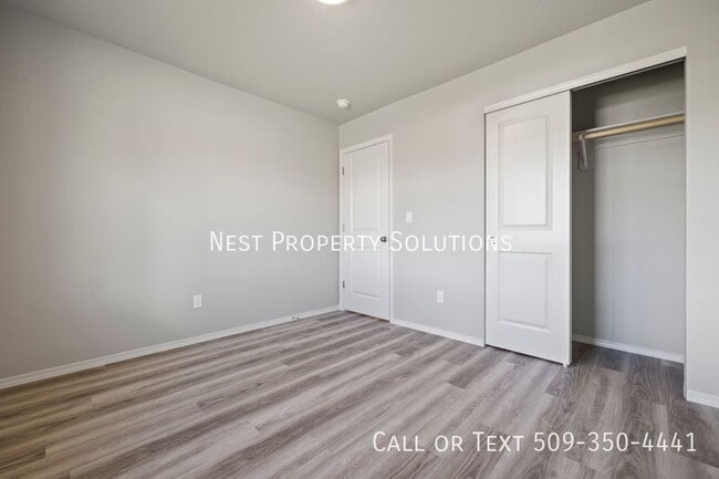 Building Photo - 913 N Washington Ct