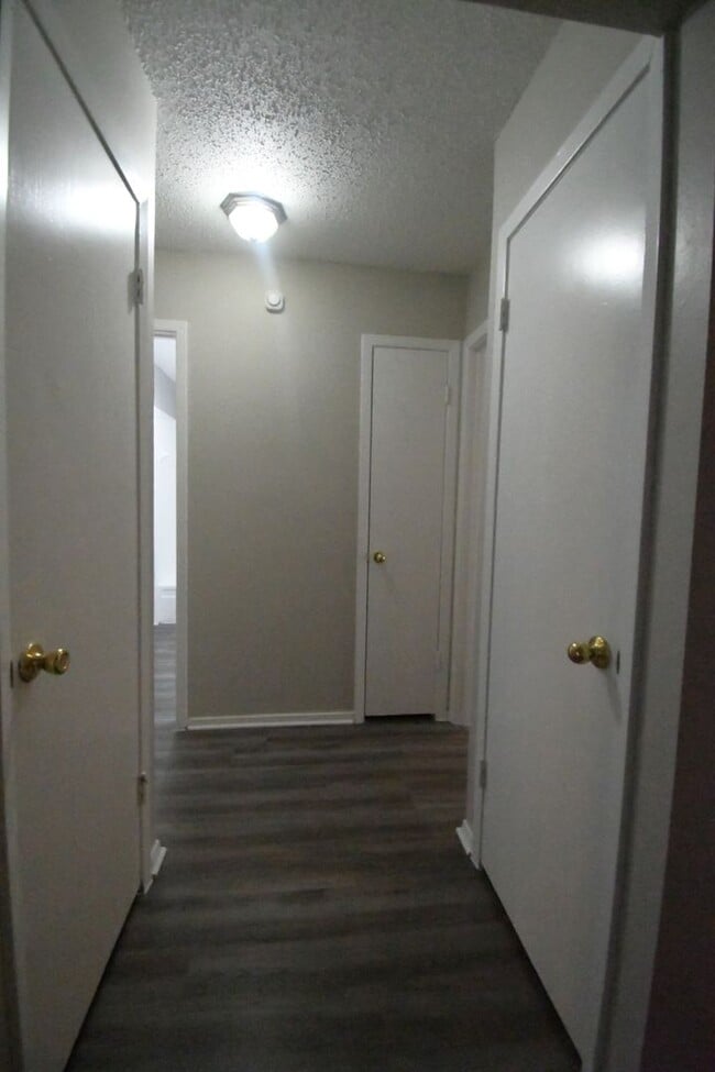 Building Photo - Economical 2 Bedroom Duplex in South Tyler-Lawn Care Included!