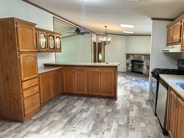 Building Photo - E2427 Holmes Rd