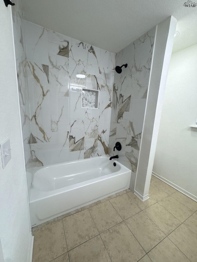 Building Photo - 4506 Nassau Dr