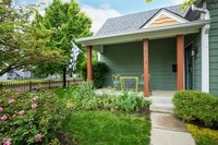 Building Photo - 1502 Woodlawn Ave