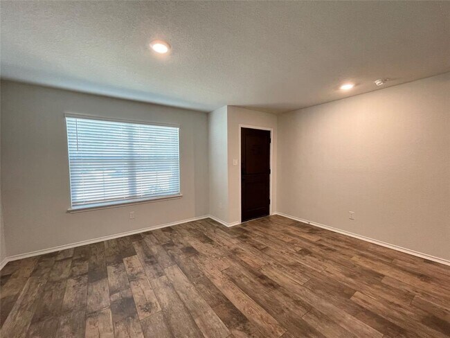 Building Photo - 29653 Spring Copper