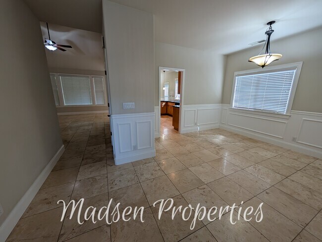 Building Photo - 7 Redeemers Loop