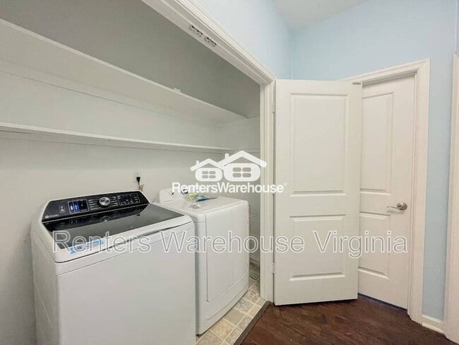 Building Photo - 2514 Leytonstone Dr