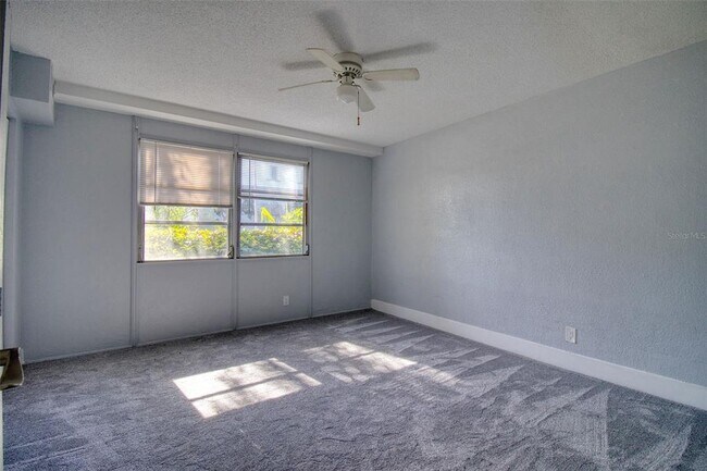 Building Photo - 3315 58th Ave S