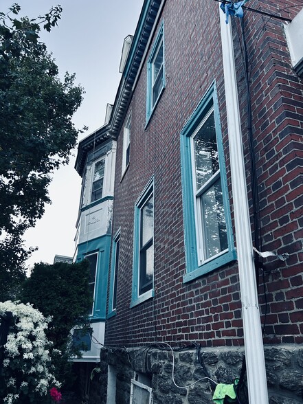 Building Photo - 7133 Boyer St