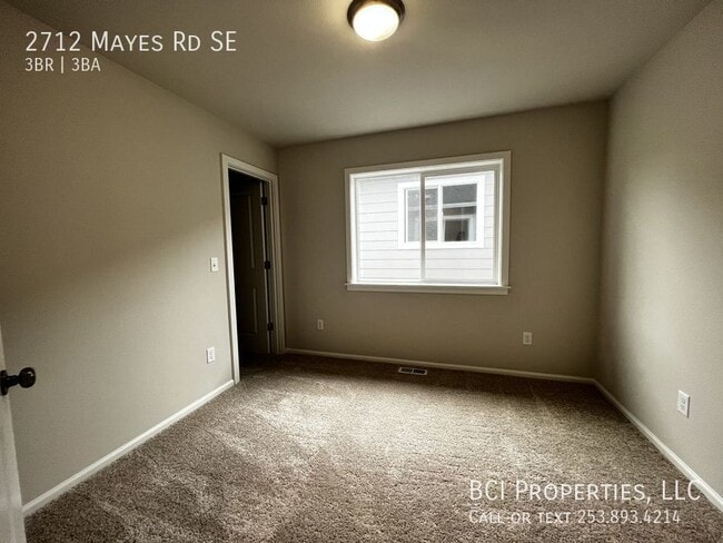 Building Photo - 2712 Mayes Rd SE