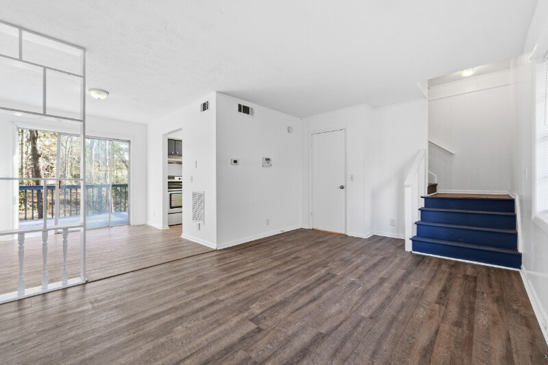 Building Photo - 1071-1073 Laurel Ln NW