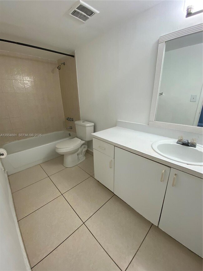 Building Photo - 17600 NW 68th Ave