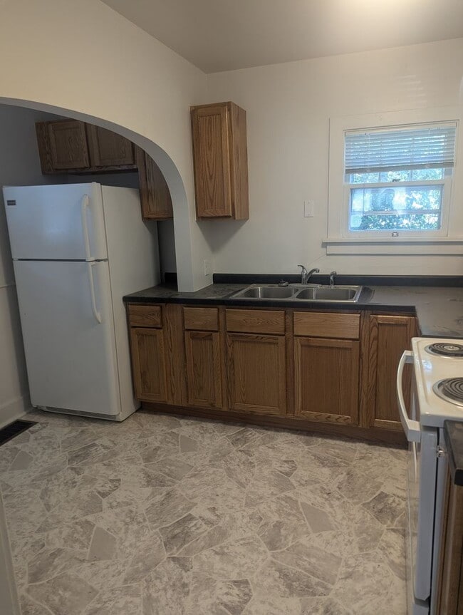 Building Photo - Block 4 Quincy Duplex