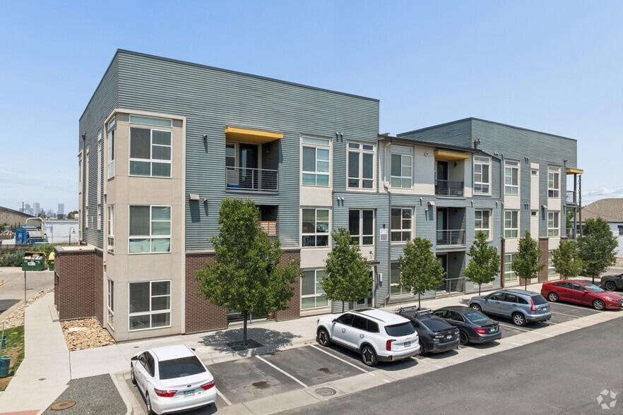 Alternate Building View - Encore Evans Station Apartments