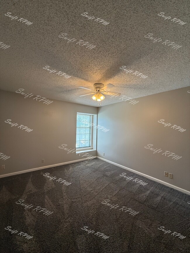 Building Photo - 6702 W 150th St