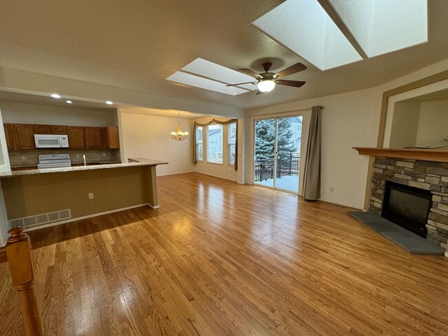 Building Photo - 4 Bedroom + Home Office in D20 Home in Nor...