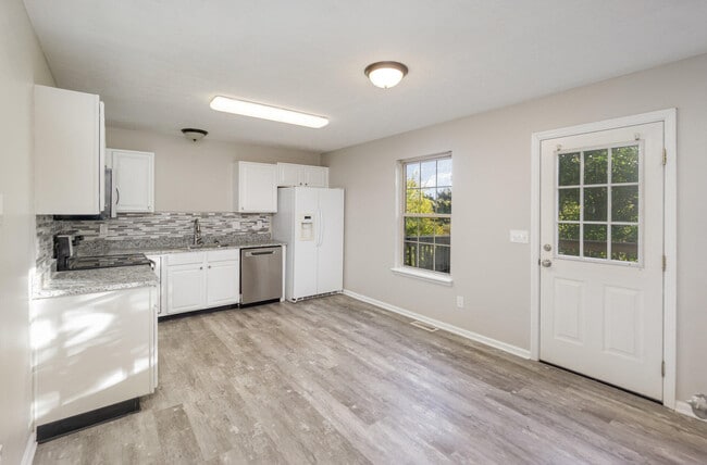 Building Photo - 306 Alex Ln