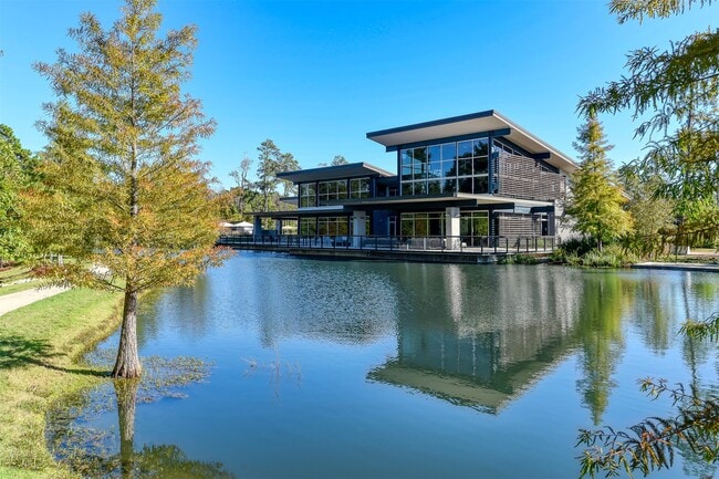 Building Photo - 4047 Steep Woods Dr