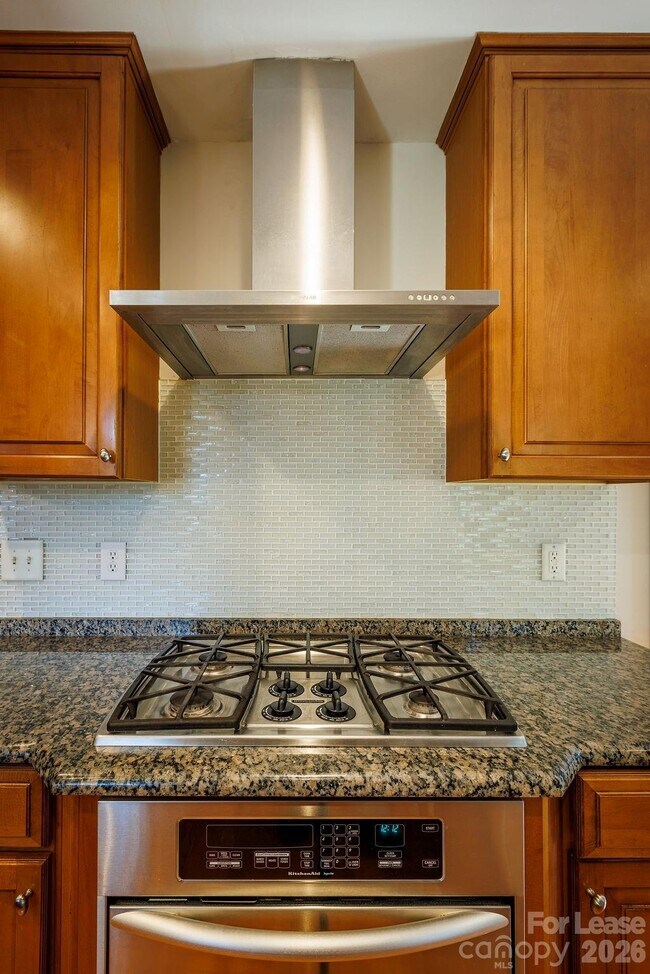 Building Photo - 435 Walnut Ave