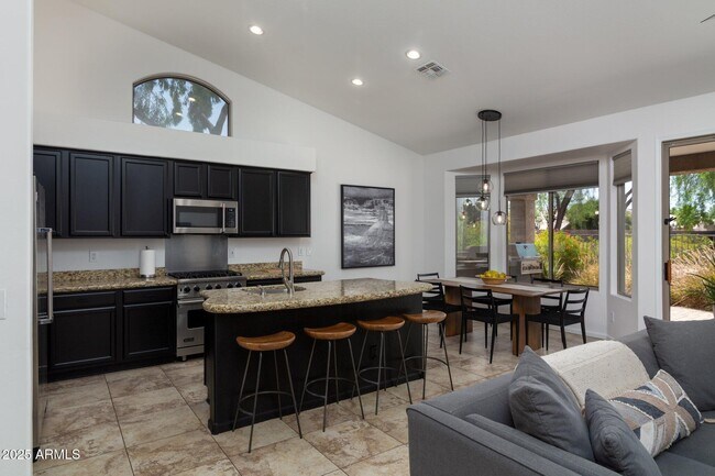 Building Photo - 6785 E Evans Dr