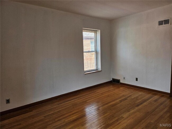 Building Photo - 5315 Jamieson Ave