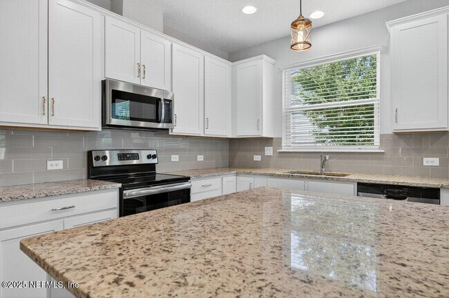 Building Photo - 2274 Lincoln Sendero Trail