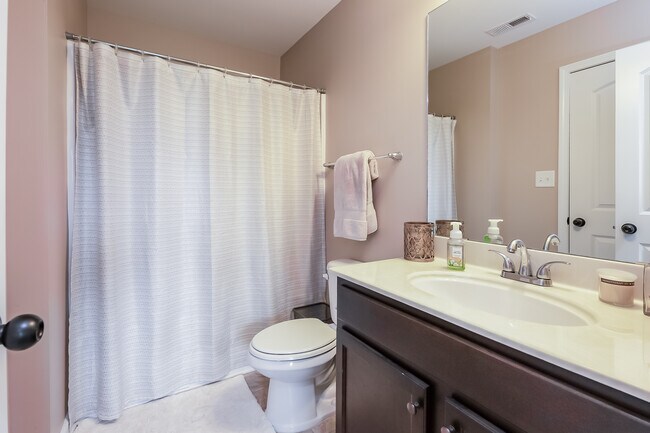 Building Photo - 425 Sea Buoy Ln