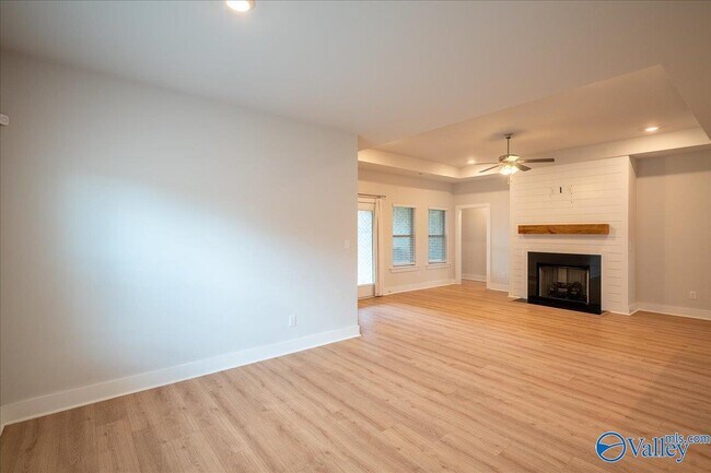 Building Photo - 14872 Demarie Ln