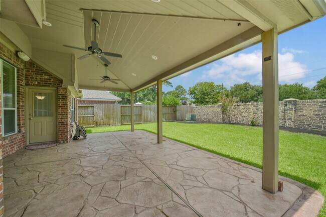 Building Photo - 1414 Phoenician Dr