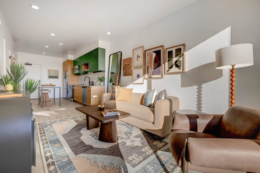 Building Photo - Journeyman