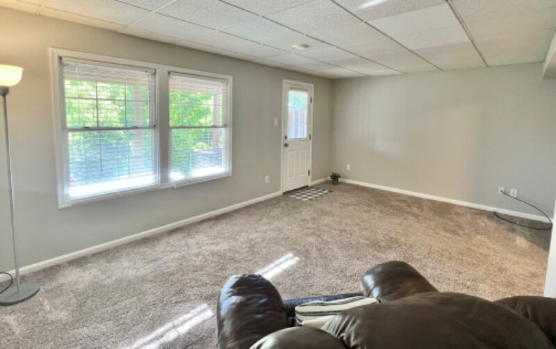 Building Photo - 7821 Edmunds Way