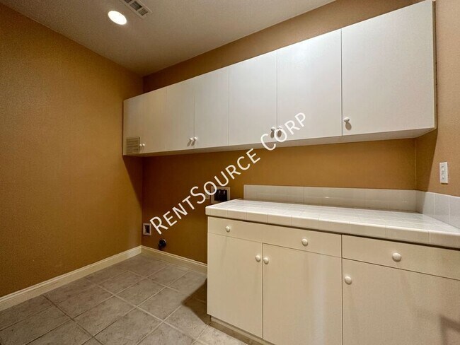 Building Photo - 26991 Timberline Terrace