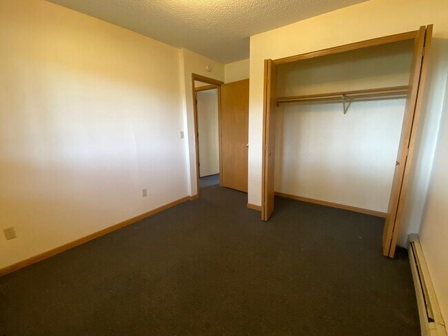 Building Photo - 318 Old Hwy 52