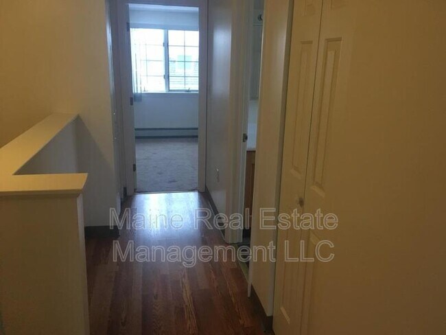 Building Photo - 307 Garland St
