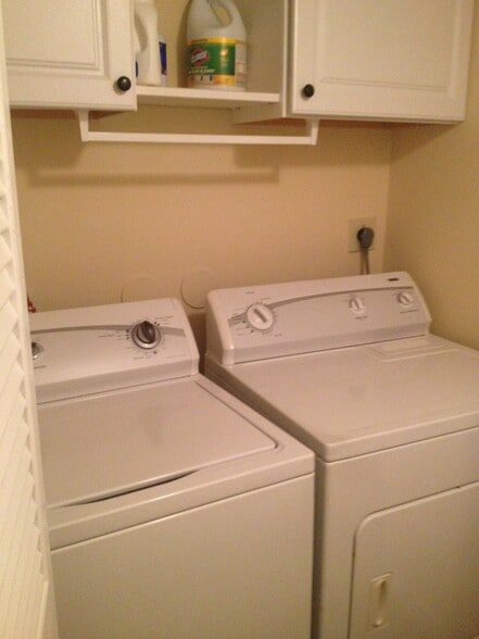 full size washer & dryer - 135 Deer Creek Blvd