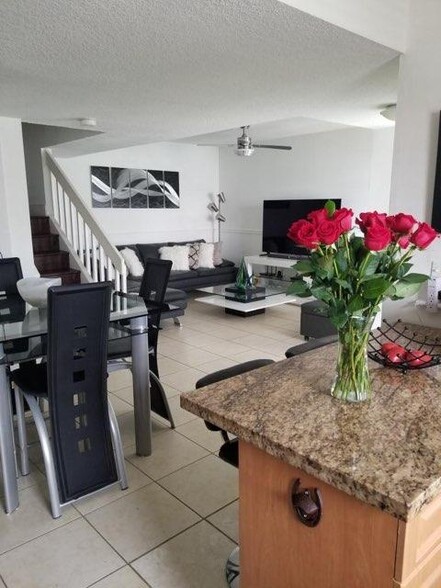 Living rm - 6211 SW 138th Ct
