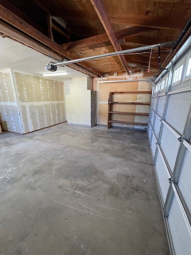 Building Photo - 3348 4th St