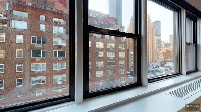 Building Photo - 20 Beekman Pl