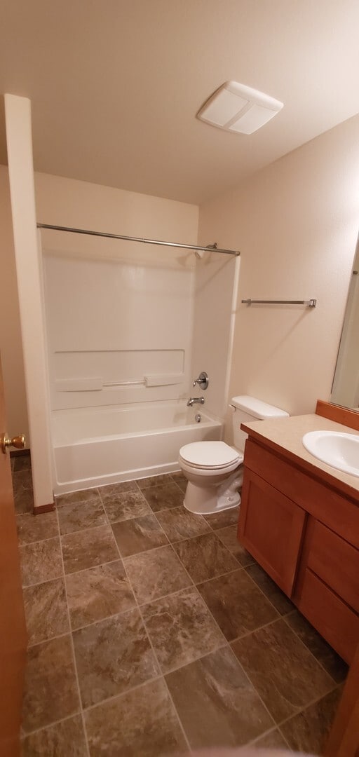 Building Photo - Beautiful 4 Bed-3 Bath House in CDA!