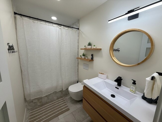 Building Photo - 5912 Harvest Hill Rd