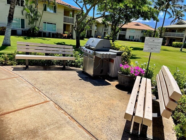 Building Photo - Beach Style 2 bed/2bath Luxury Condo - Finely Furnished - Steps from the Beach - Resort Amenities -