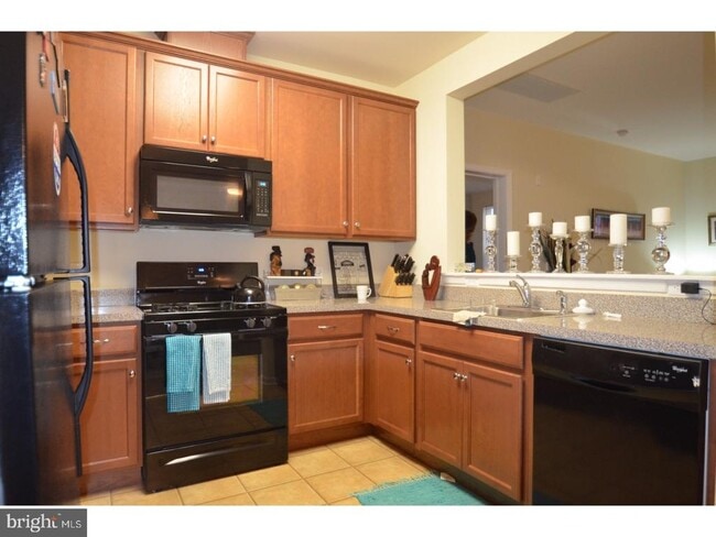 Building Photo - 1338 Sierra Dr