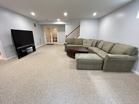 Building Photo - 6256 Willowfield Way