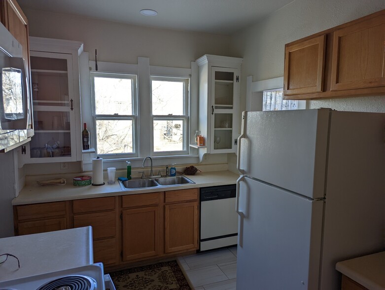 Kitchen - 848 S Spruce St