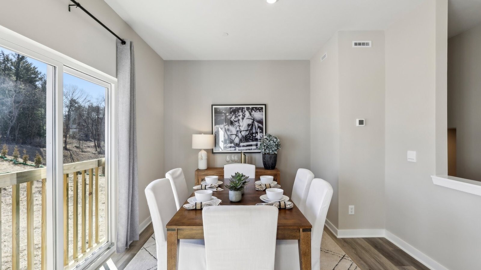 Building Photo - 695 Olivia St