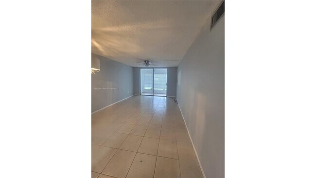 Building Photo - 8110 Sunrise Lakes Blvd