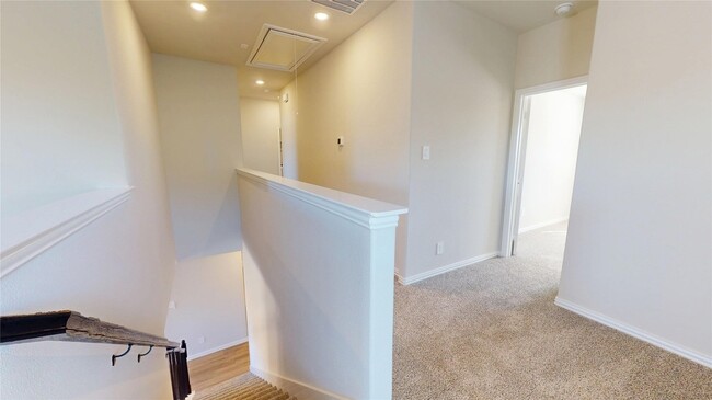 Building Photo - 2125 Dunbar Dr