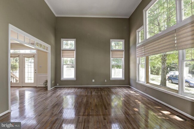 Building Photo - 2905 Gretna Pl