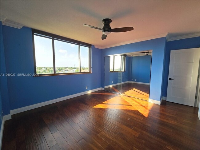 Building Photo - 2300 NE 33rd Ave